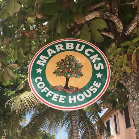 Marbucks Bed & Breakfast San Pedro  Esterno foto